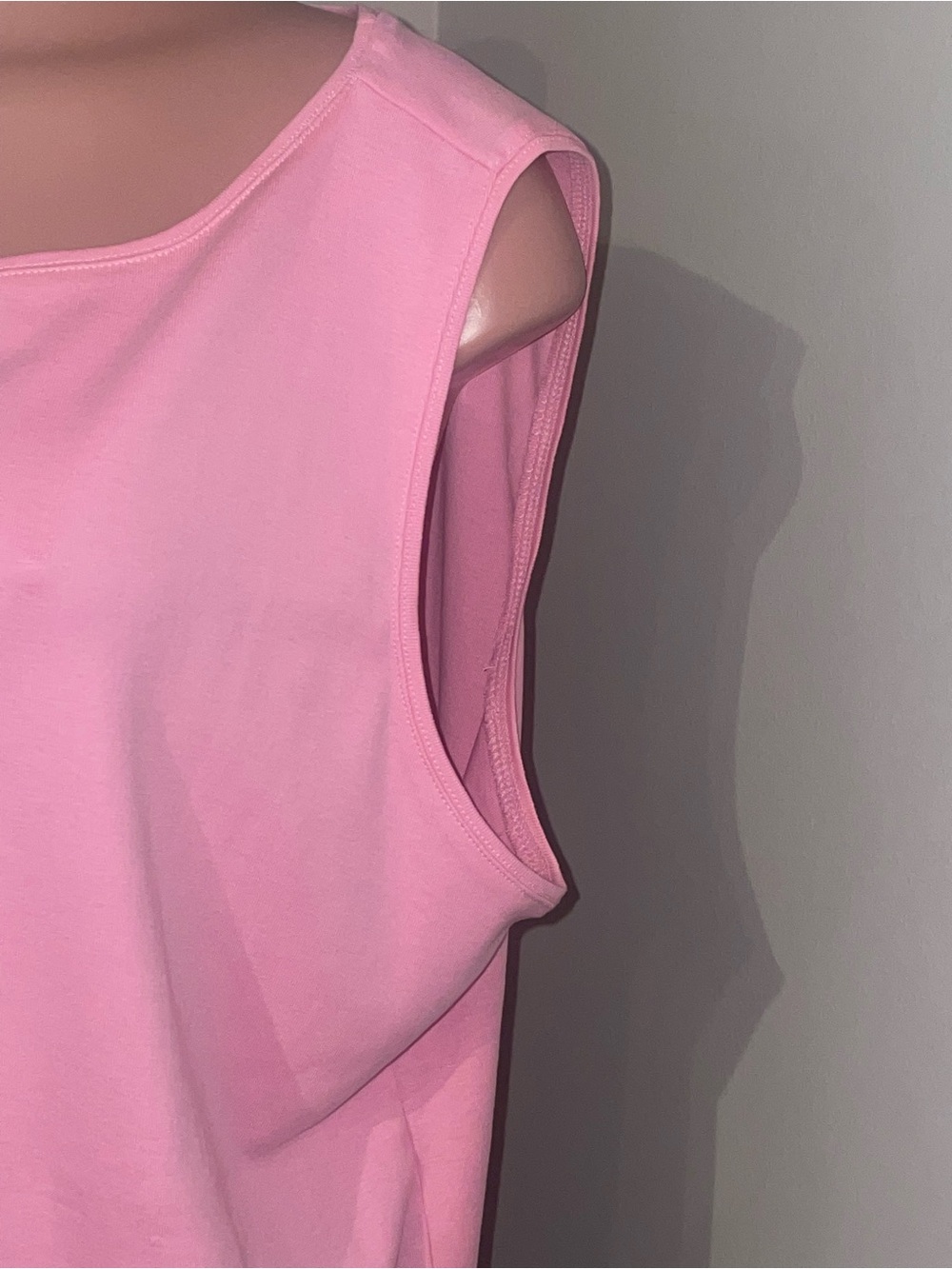 Talbots Pink Sleeveless Scoop Neck Top. Pink. 2X - Picture 3 of 4